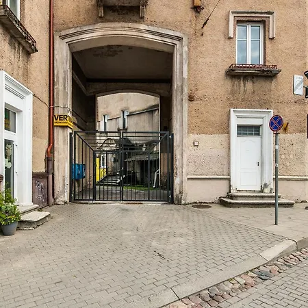 Amethyst Old Town Apartment *